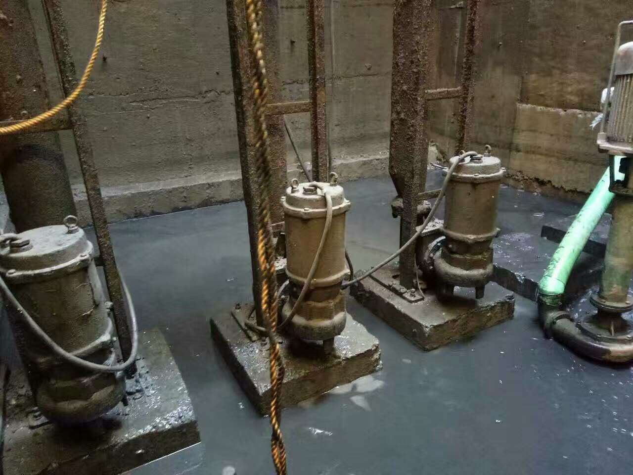 祥云污水池清理